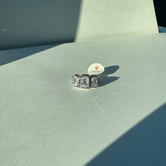 Bomb Party Ring Size 6 "Falling For You" - Picture 2 of 9